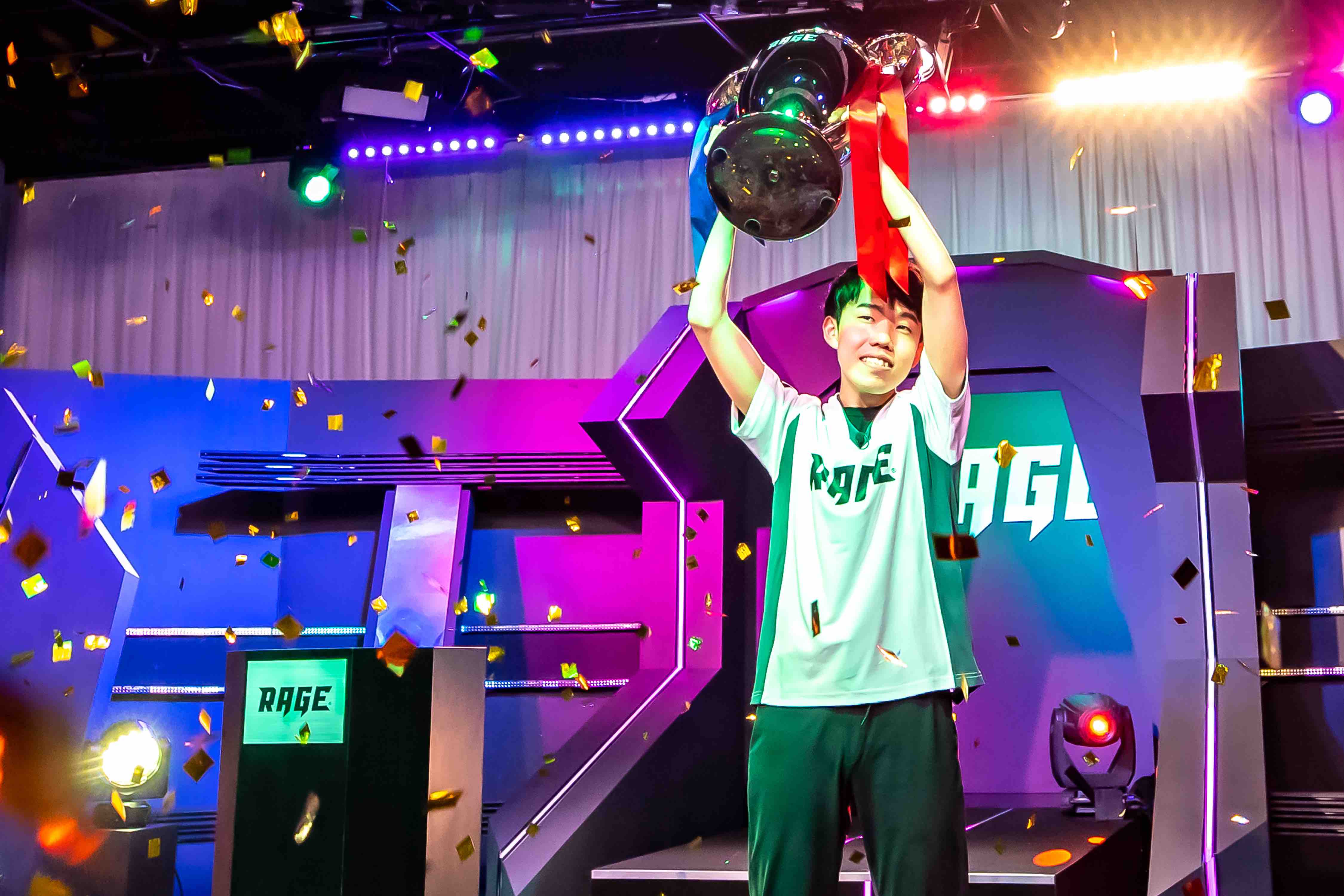 Rage Shadowverse 21 Summer Grand Finals開催 一意専心の展開者 Kendama選手が逆転の初優勝 大会賞金の400万円を獲得 Rage Shadowverse 21 Autumn 開催も発表 エントリーは7月11日 日 23時59分まで受け付け中 Cyberz スマートフォン広告マーケティング事業