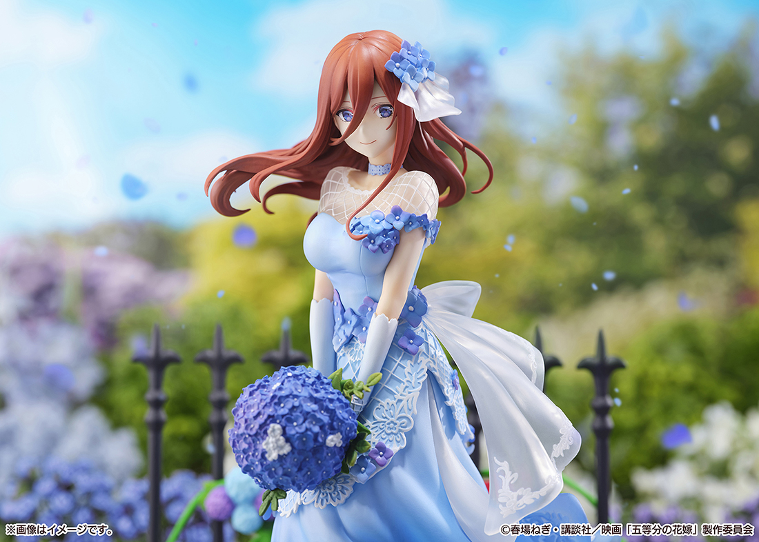 SHIBUYA SCRAMBLE FIGURE、映画「五等分の花嫁」より 青を基調にした 